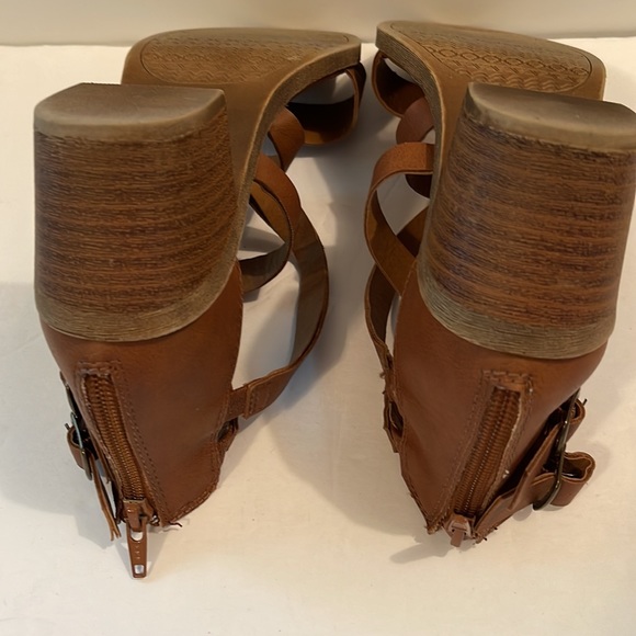 SO Strappy Sandals - Picture 7 of 14